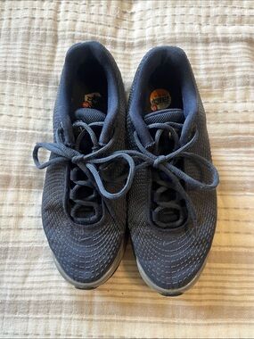 Boys Nike Tennis Shoes | 5.5